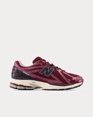 1906R NB Burgundy / Eclipse a/ Concrete Low Top Sneakers