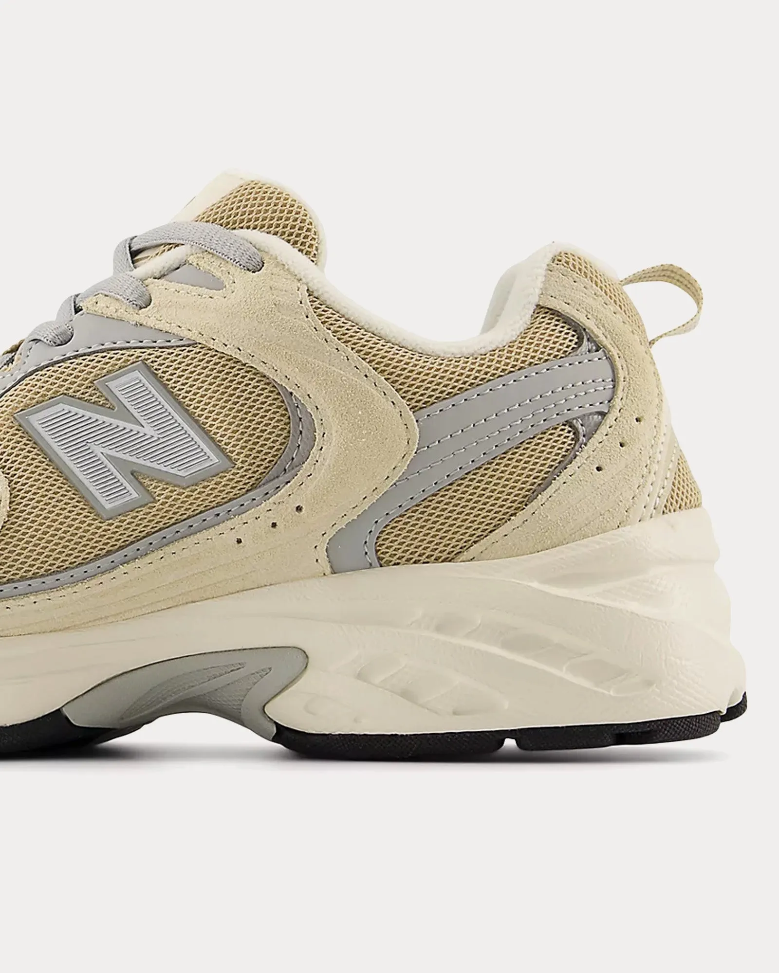 530 Sandstone / Incense / Concrete Low Top Sneakers