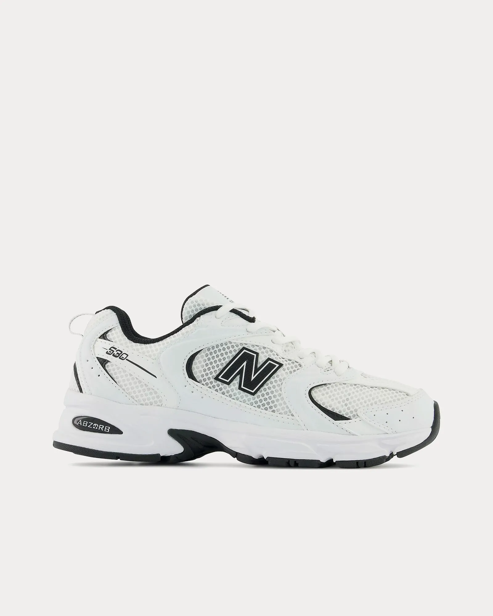 530 White / Black Low Top Sneakers