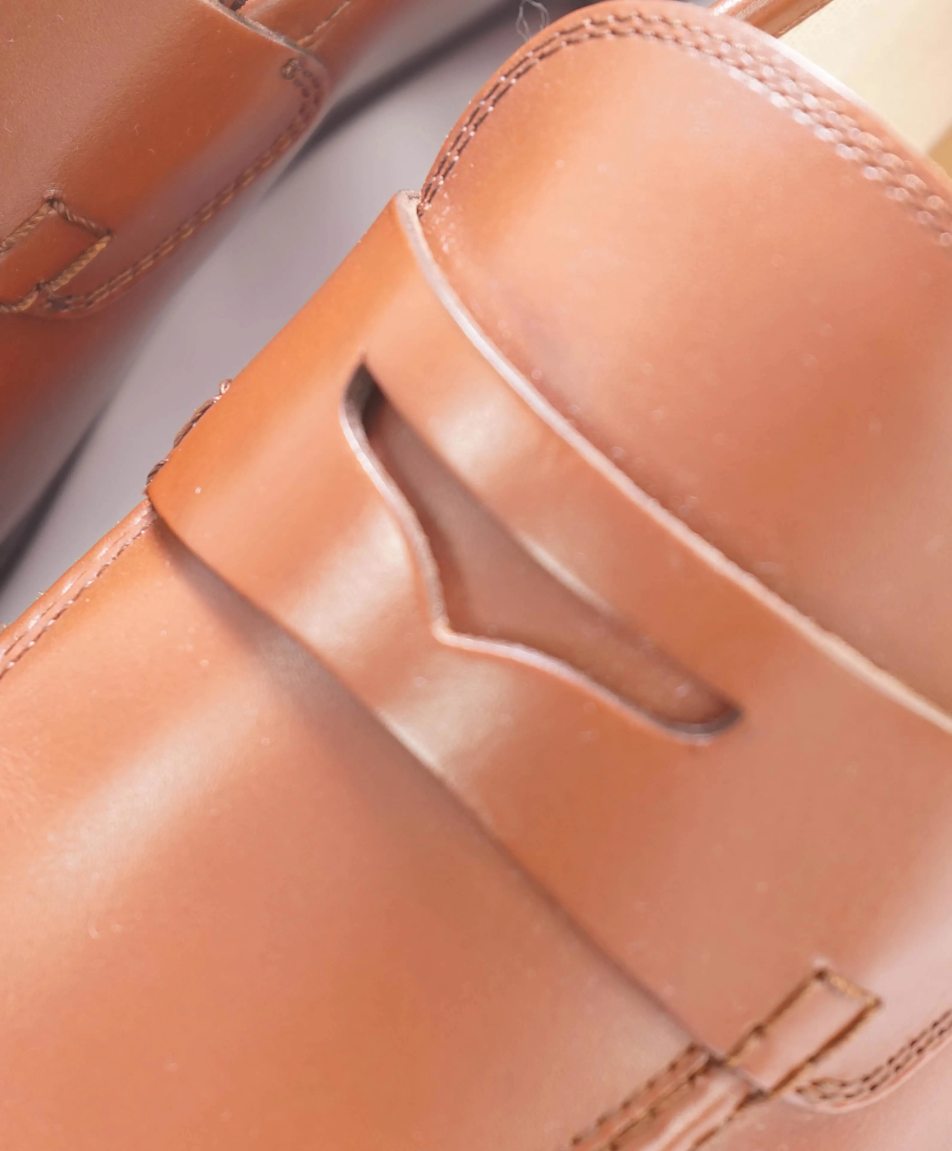 $895 SALVATORE FERRAGAMO - “GOYA" Brown Gancini Loafers - 9.5 EE