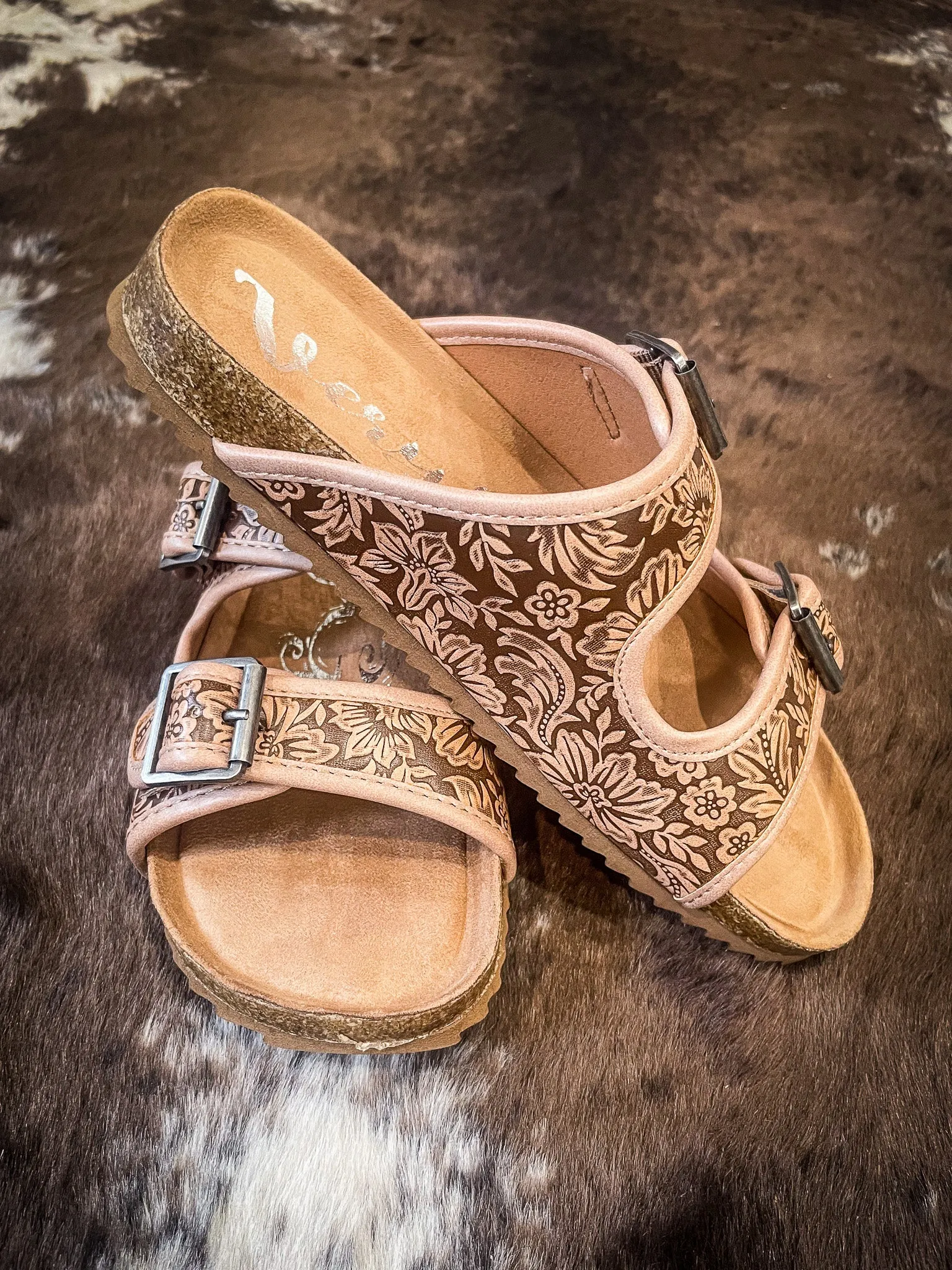 Berry Sandal in Light Tan by Very G