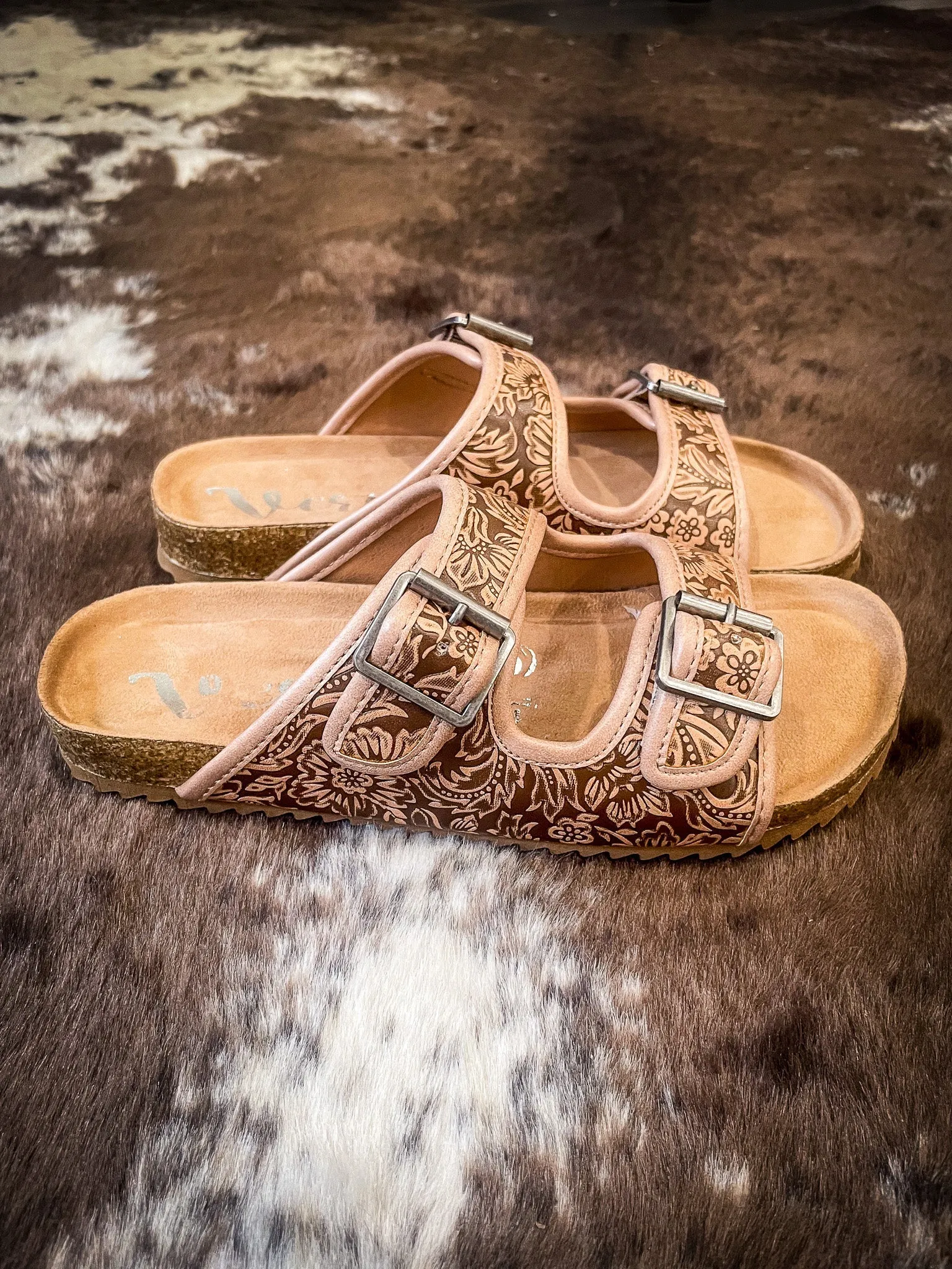 Berry Sandal in Light Tan by Very G