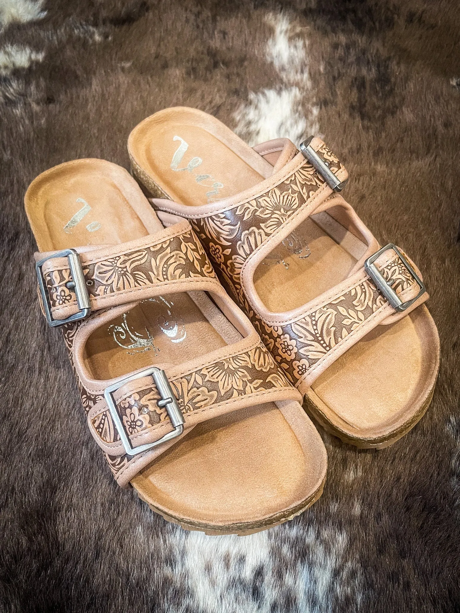 Berry Sandal in Light Tan by Very G