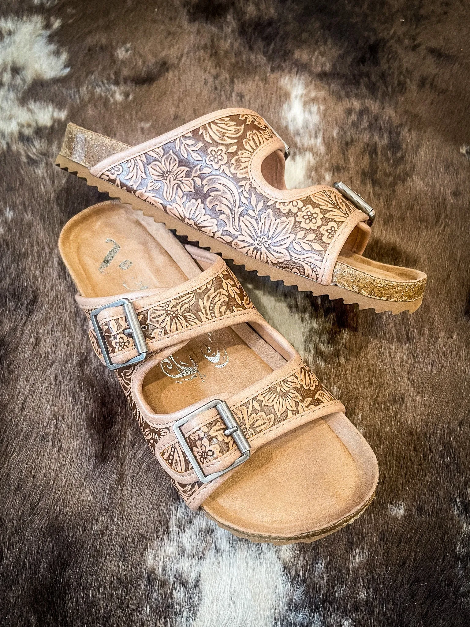 Berry Sandal in Light Tan by Very G