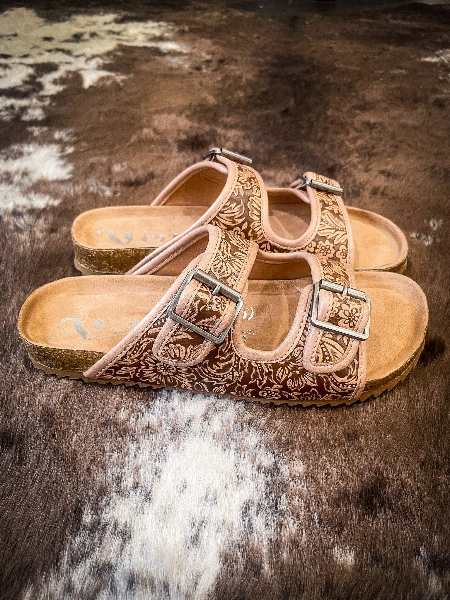 Berry Sandal in Light Tan by Very G