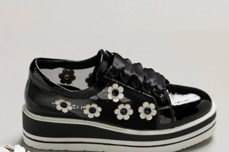 DAISY PATENT BLACK  LEATHER SNEAKER
