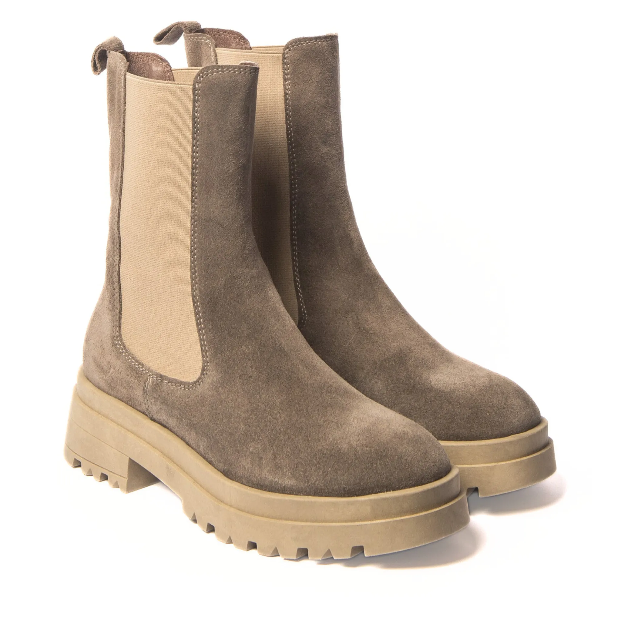 Favour Boots in Tan Suede