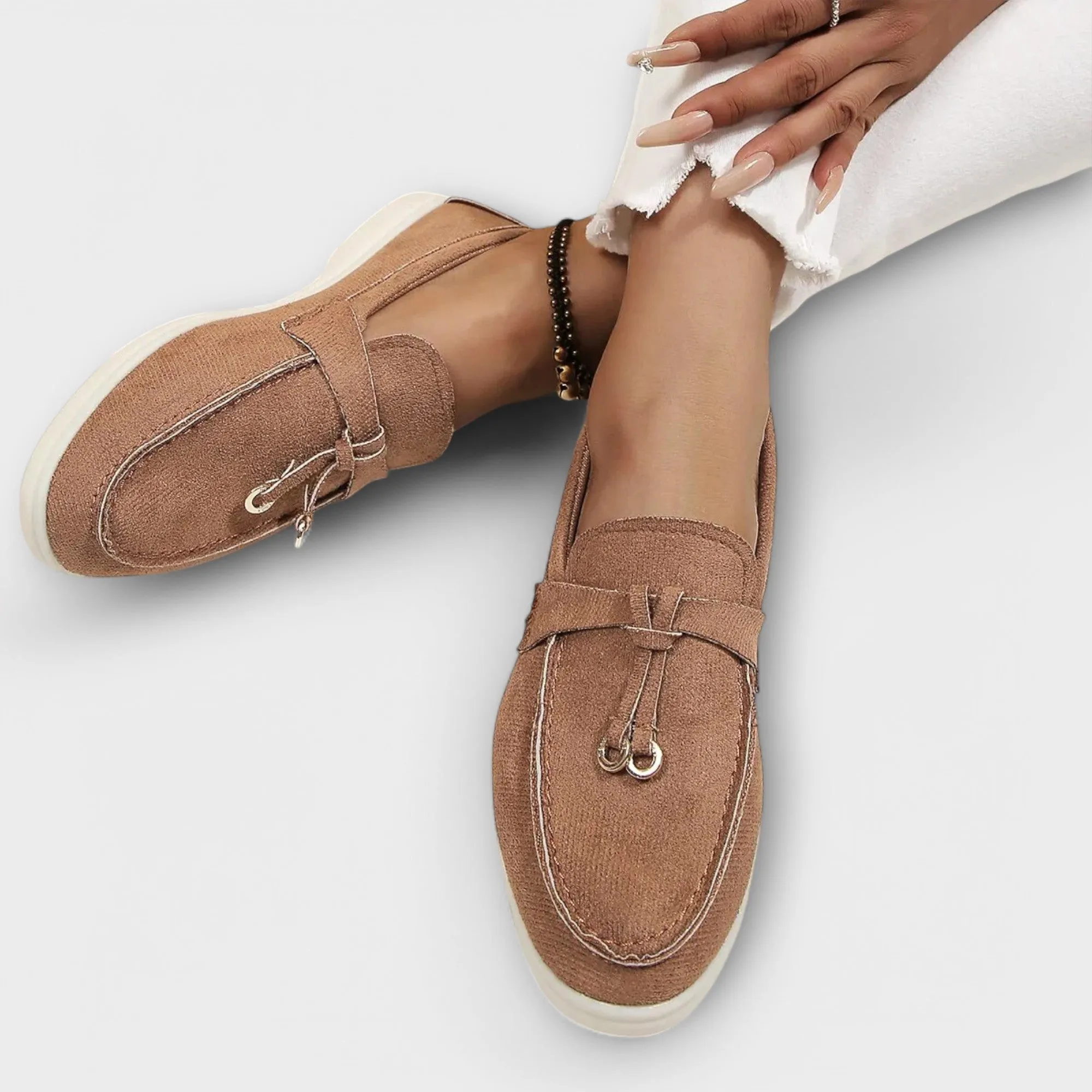 Gamila - Chic Loafer