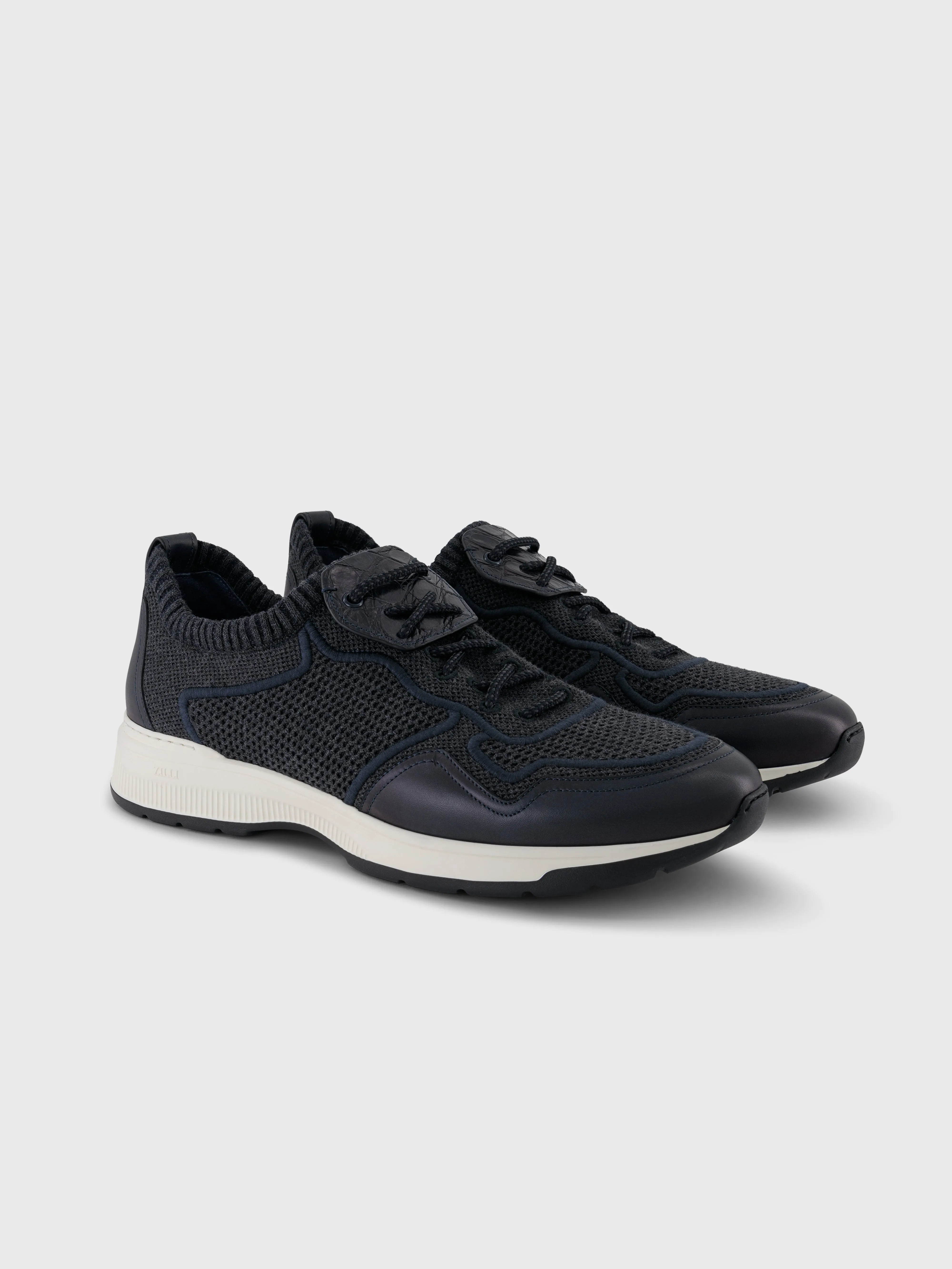 Low-Top Sneakers - Light Charcoal