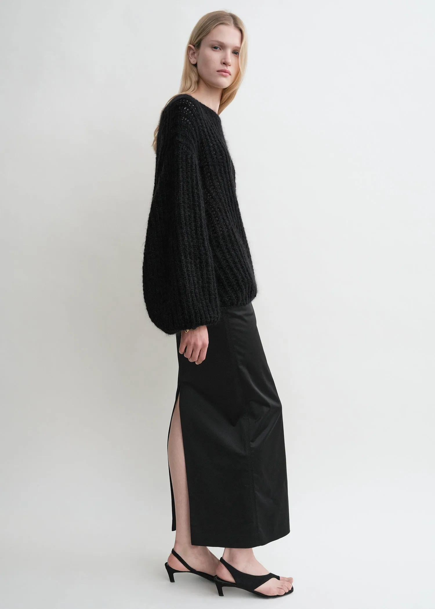Puffed knit black