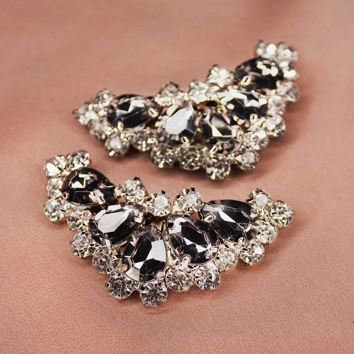 Shoe Clip Alma Crystal Grey