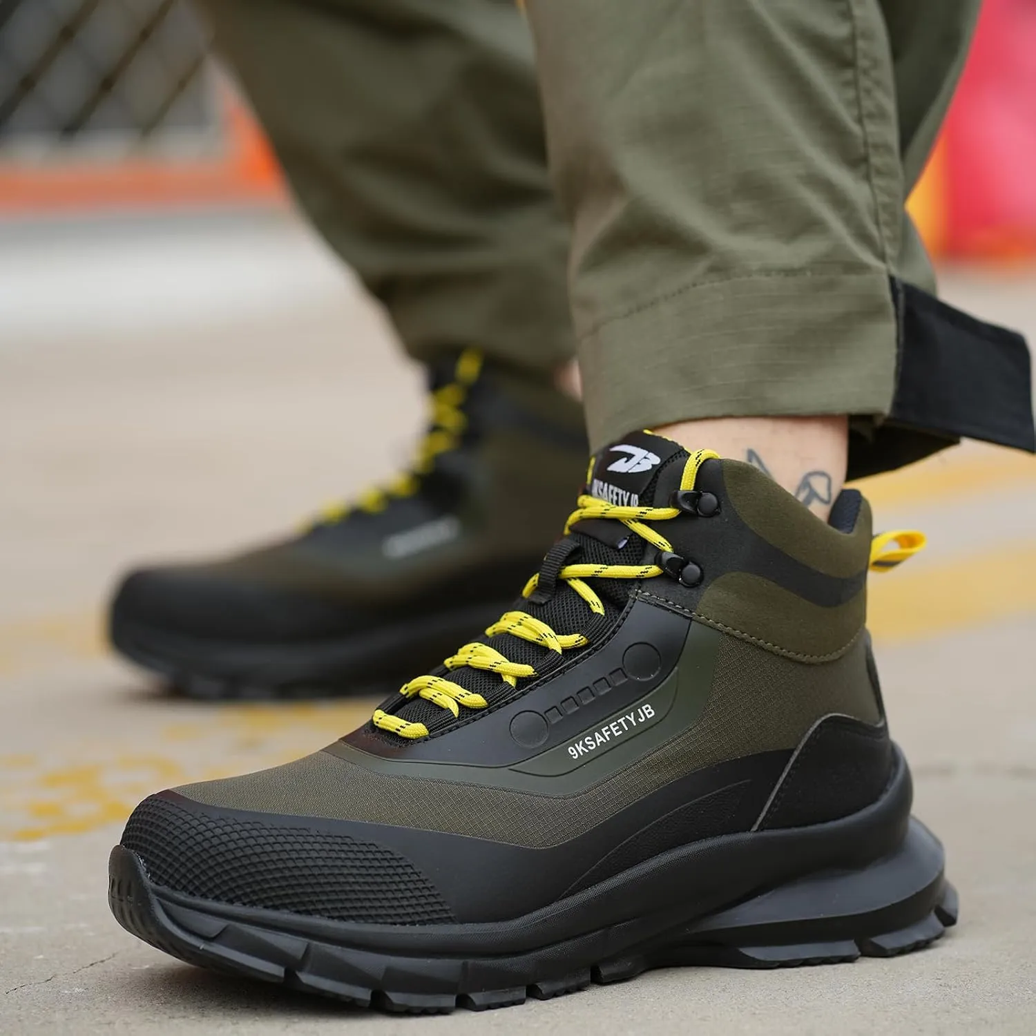 Steel Toe Shoes for Men Lightweight Water Resistant Work Boots Breathable Non-slip Safety Shoes Fashion Hiking Shoes