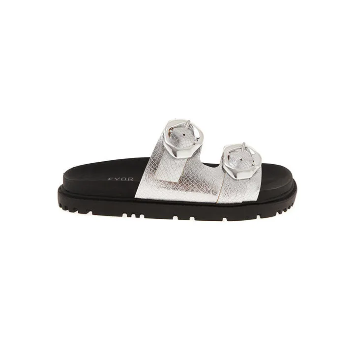 Stylish Slip-On Featuring Comfort BCM 152