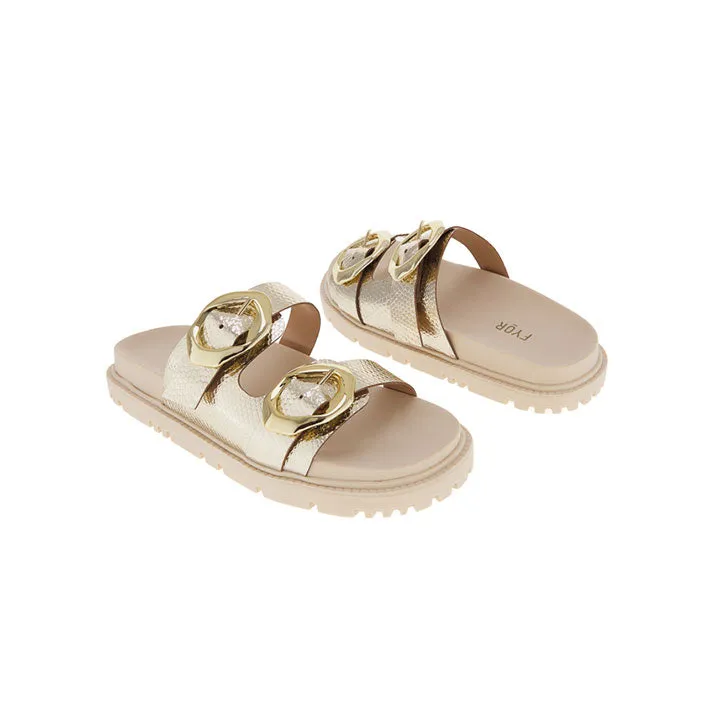 Stylish Slip-On Featuring Comfort BCM 152