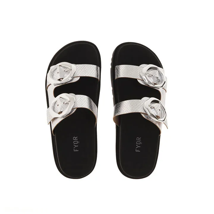 Stylish Slip-On Featuring Comfort BCM 152
