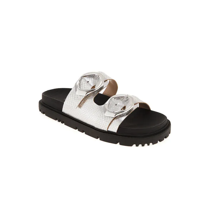 Stylish Slip-On Featuring Comfort BCM 152