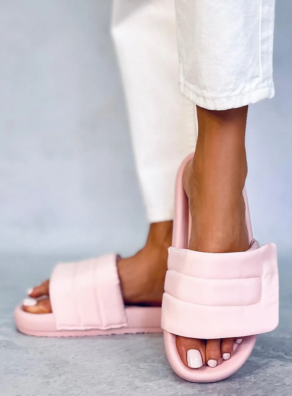 TEEK - Pink Nylon Velcro Band Slides