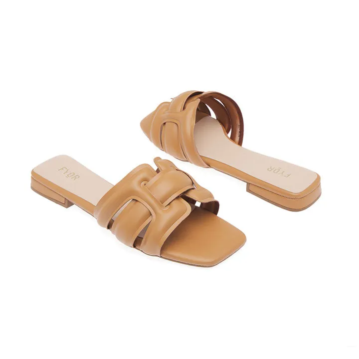 Trendy Flat Sandal BCM 172