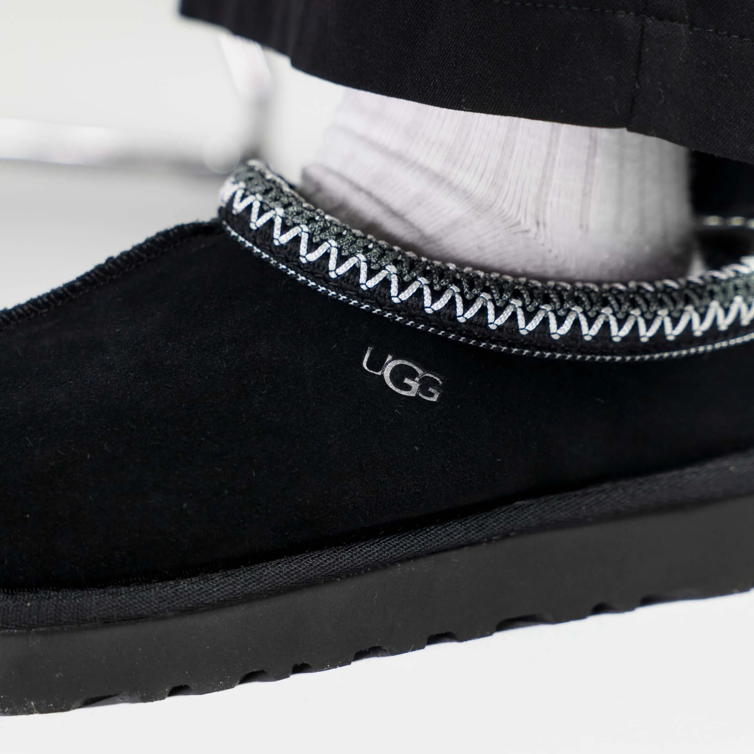 UGG Tasman Slipper Black